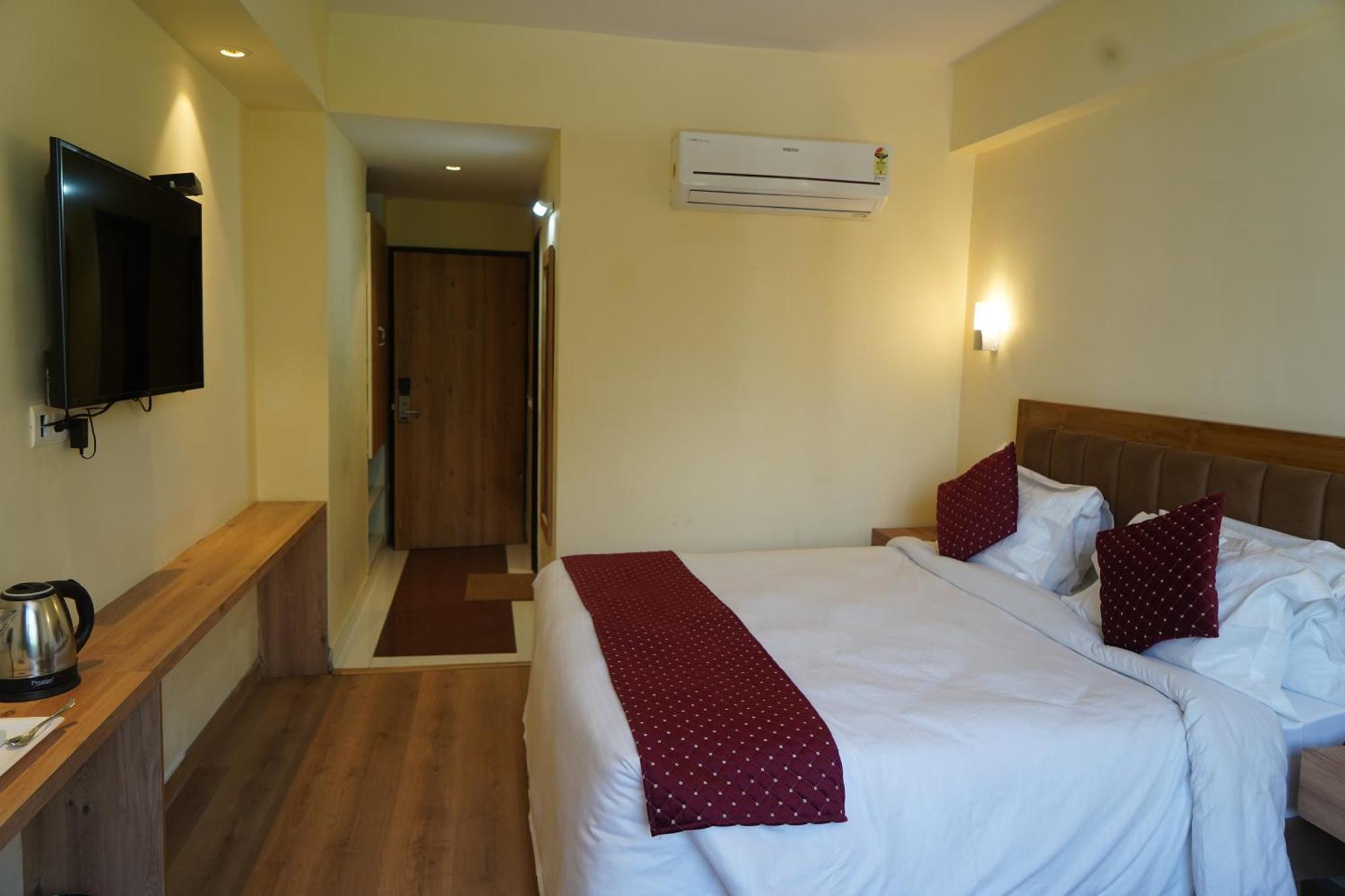 Hotel Forest Avenue - Best Luxury Hotel In Dehradun Esterno foto