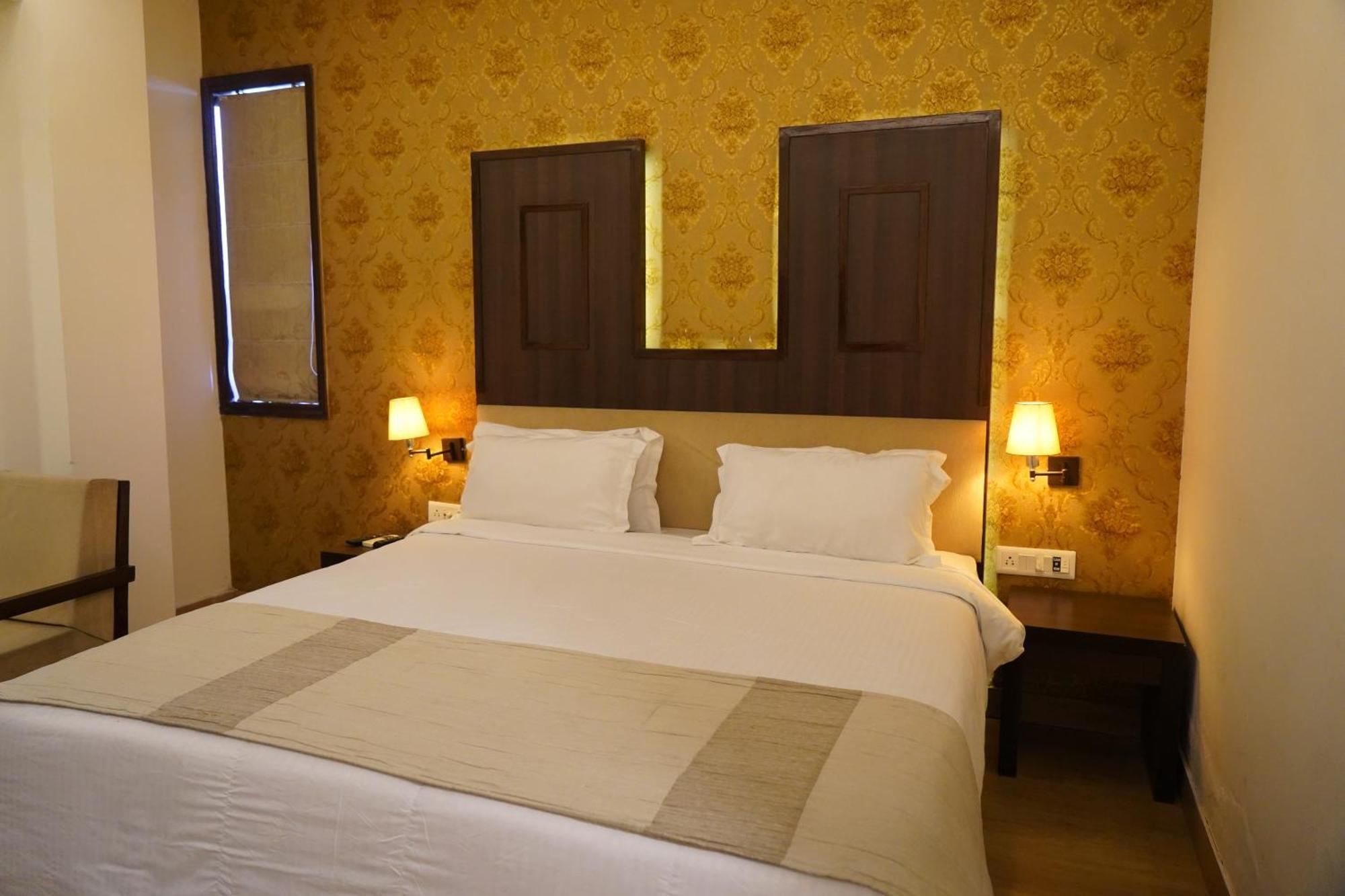Hotel Forest Avenue - Best Luxury Hotel In Dehradun Esterno foto