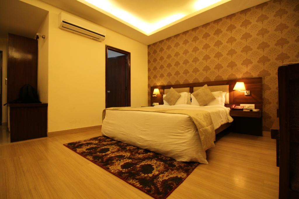 Hotel Forest Avenue - Best Luxury Hotel In Dehradun Esterno foto