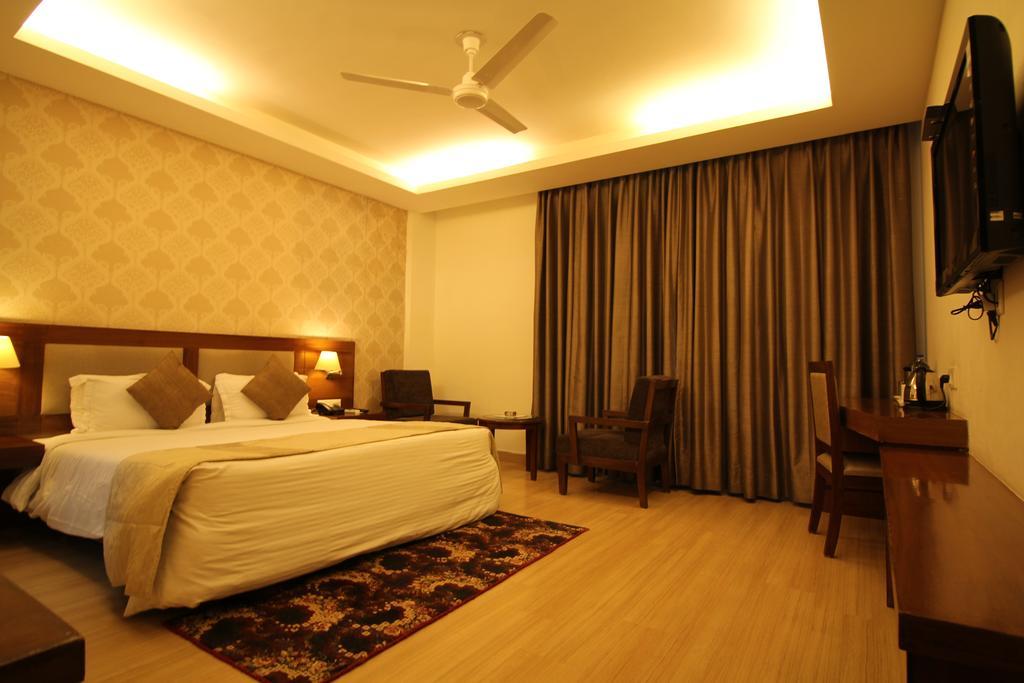 Hotel Forest Avenue - Best Luxury Hotel In Dehradun Esterno foto