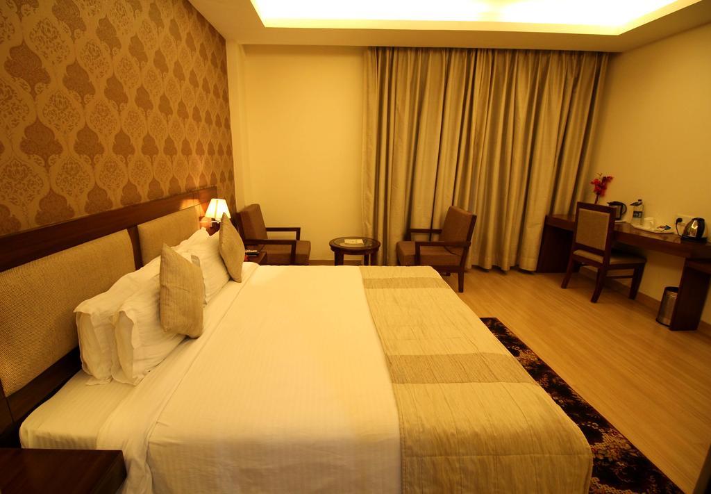 Hotel Forest Avenue - Best Luxury Hotel In Dehradun Esterno foto